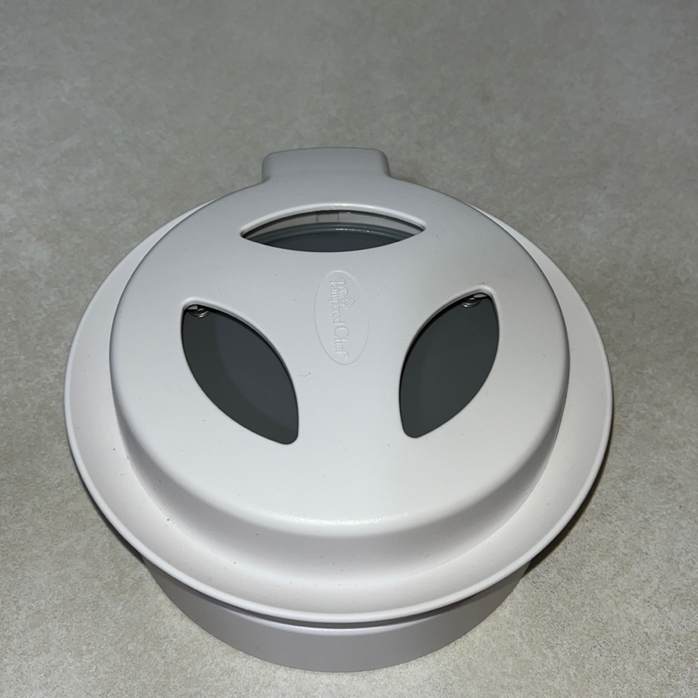 The pampered chef hamburger press
